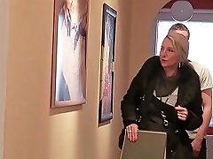 German Youngster Seduce Milf Realtor To Fuck In Lingerie